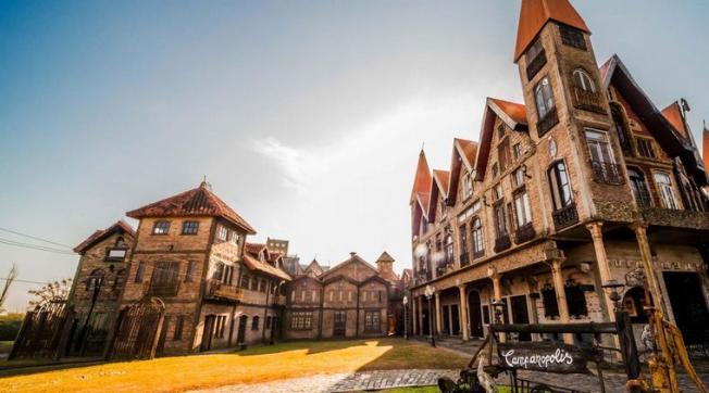 FERIA DEL  DEL LIBRO CON CAMPANOPOLIS